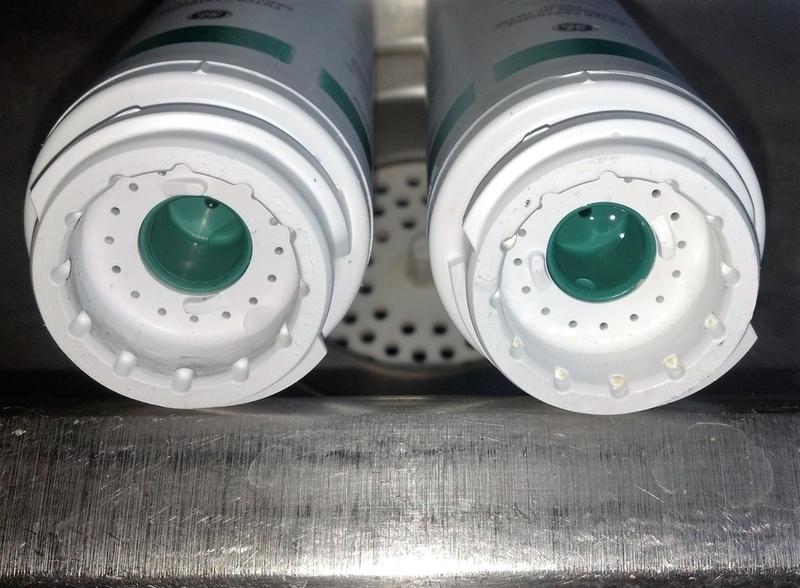 FQSVF Water Filter Defect (Left: Bad Tabs - Right: Good Tabs)