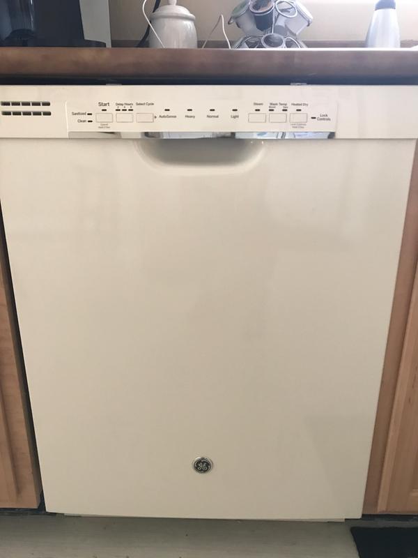 Ge Dishwasher With Front Controls Gdf520psjss Ge Appliances