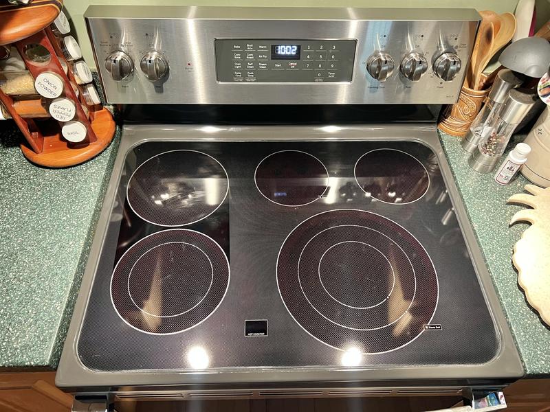 GE PB935YPFS Profile 30 Fingerprint Resistant Stainless Steel Electric Range with Air Fry - Convection