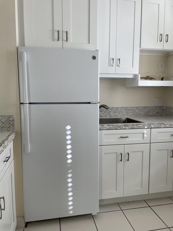GTE16DTNRWW GE ®ENERGY STAR® 15.6 Cu. Ft. Top-Freezer Refrigerator