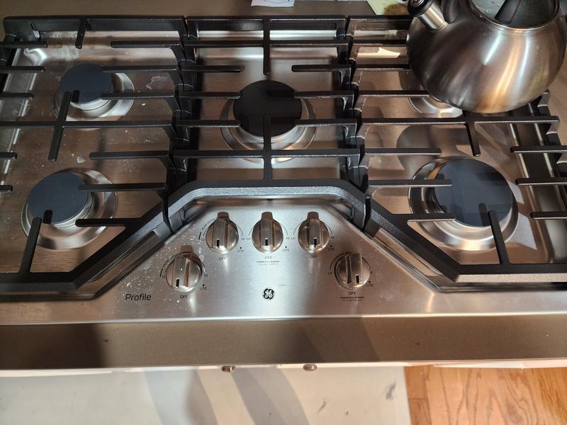 PGP9036SLSS in Stainless Steel by GE Appliances in Schenectady, NY - GE  Profile™ 36 Built-In Tri-Ring Gas Cooktop with 5 Burners and Included  Extra-Large Integrated Griddle