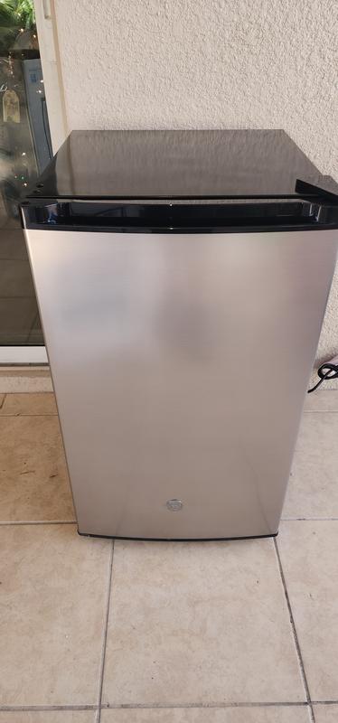 GE Appliances GME04GGKBB GE® Compact Refrigerator, Furniture and  ApplianceMart