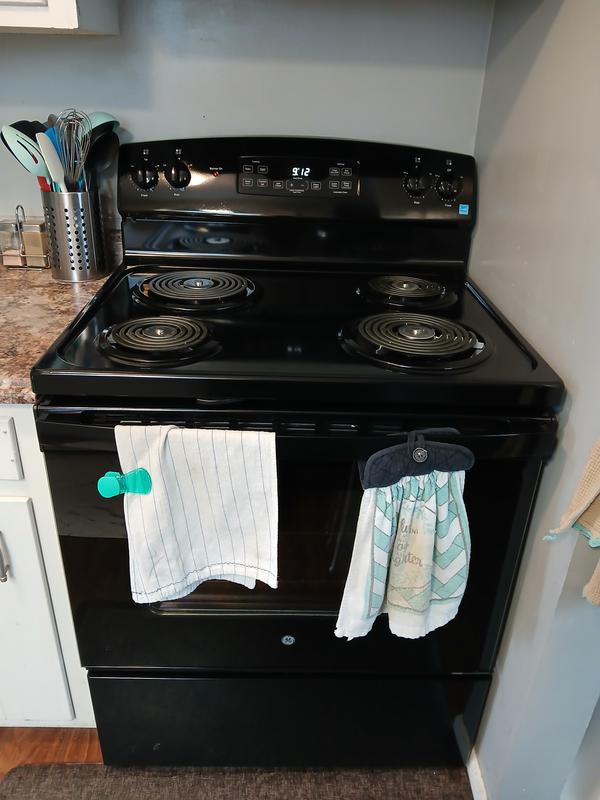 GE 30-in 4 Burners 5-cu ft Self-Cleaning Freestanding GE 30-in 4 Burners 5-cu ft Self-Cleaning Freestanding