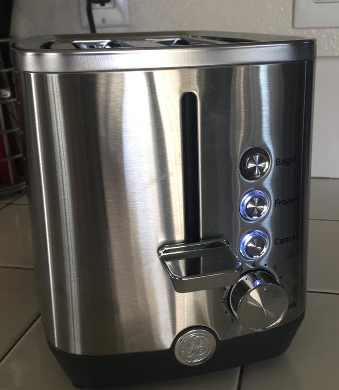 GE GE 2-Slice Toaster STAINLESS STEEL G9TMA2SSPSS