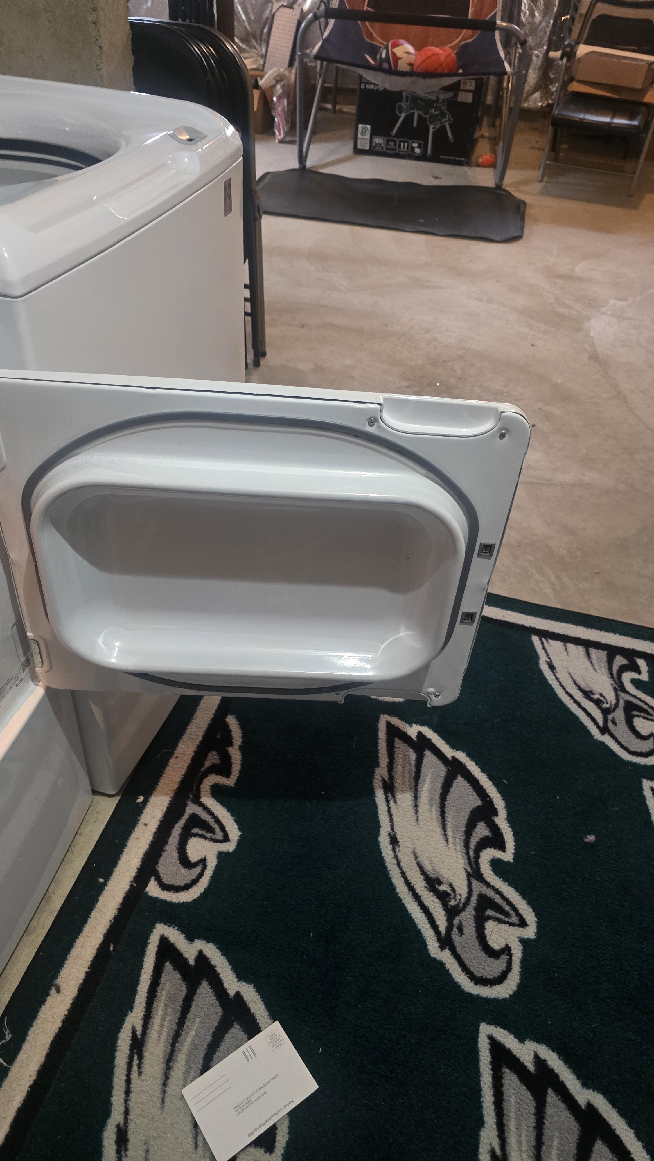 Image 4 of 6