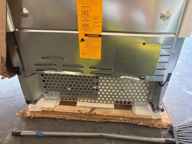 Image 2 of 3
