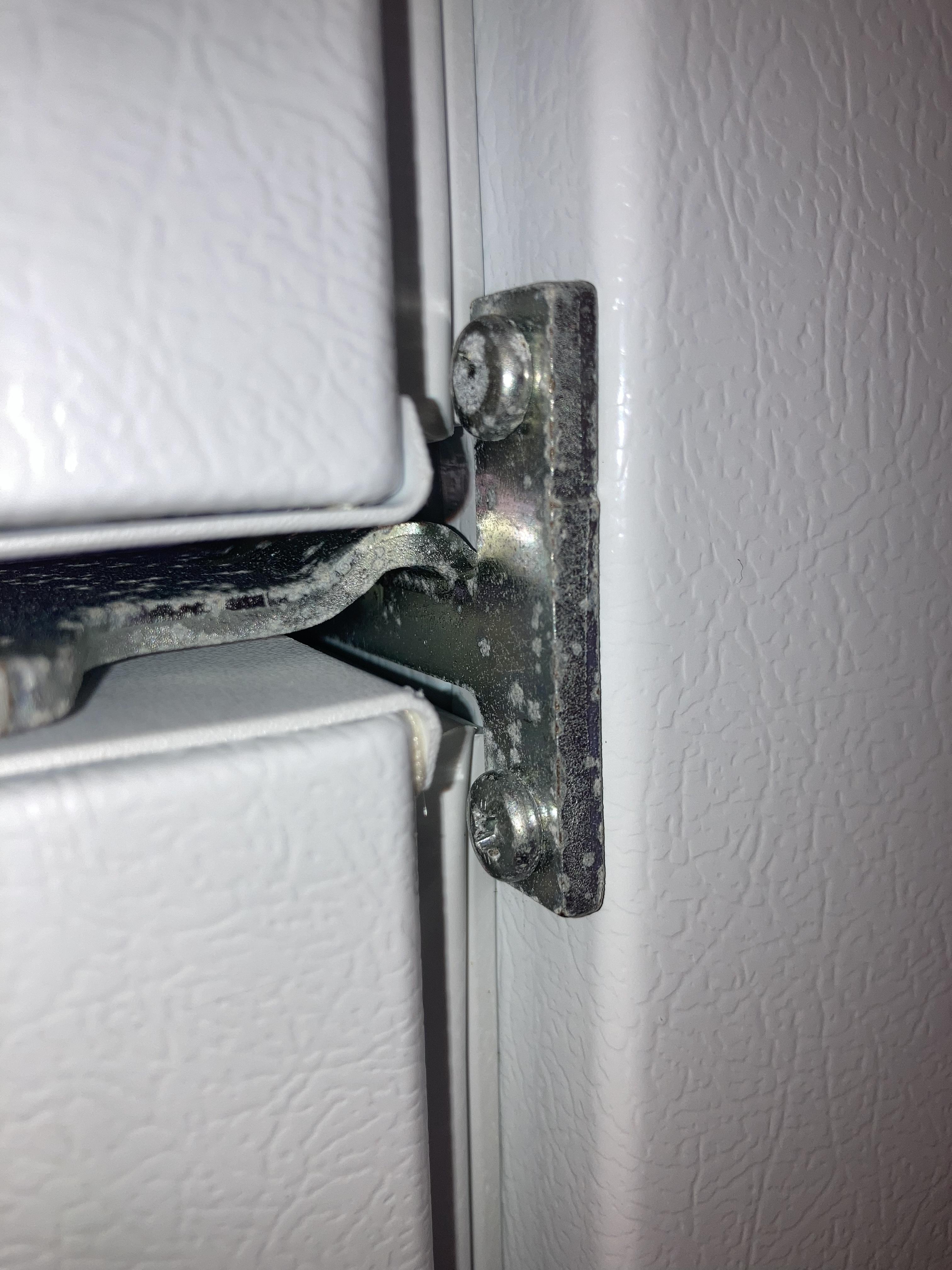 Image 2 of 4