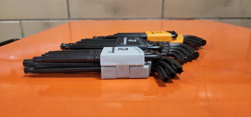 るなん　0527 20 BLACK SPLINE DRIVE TUNER LUG NUTS 12X1.5 FITS XXR 521 530 527