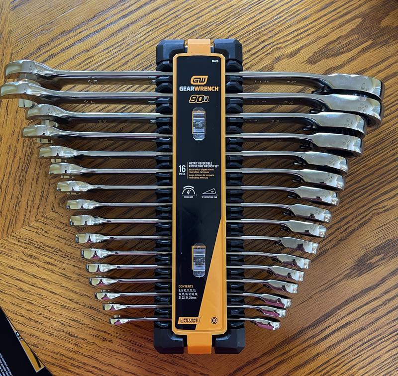 16 Pc. 90T 12 Point Metric Reversible Ratcheting Wrench Set
