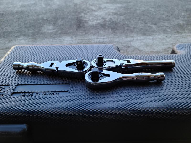 2 Pc. Drive 90-Tooth Locking Flex Head Teardrop Ratchet Set