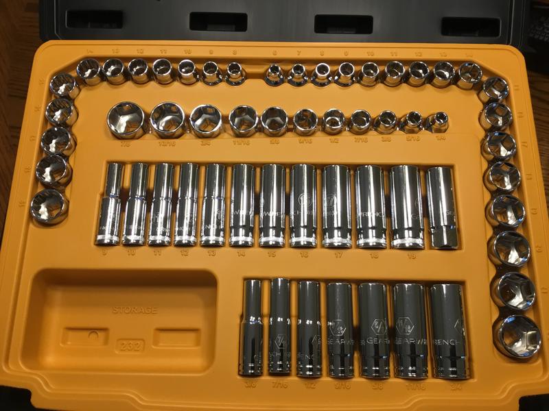 GEAR WRENCH Toll Box 1/4 In. and 3/8 In. Drive Stan dar And deep SAE/  Metric Mechanics Tool Set and 3 drawers Storage box (232-piece ) for Sale  in