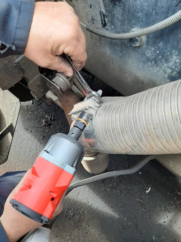 Used my impact to loosen and tighten. No problem