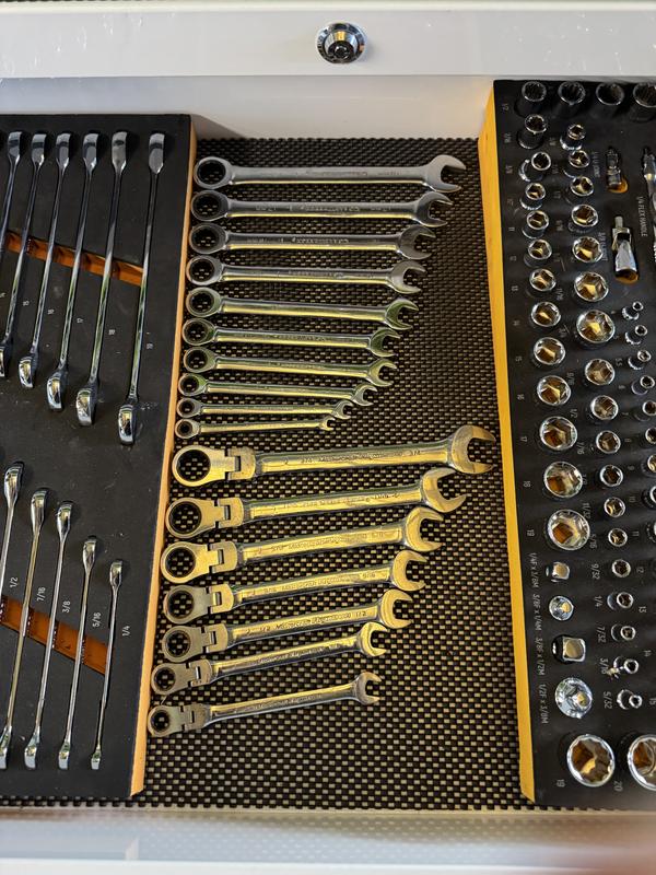 ☆ Garage Tool 　MANSORY　　　　　　　　　　【数量限定】 Tarmac Works 1:64 garage tool set Ralliart black / red TC