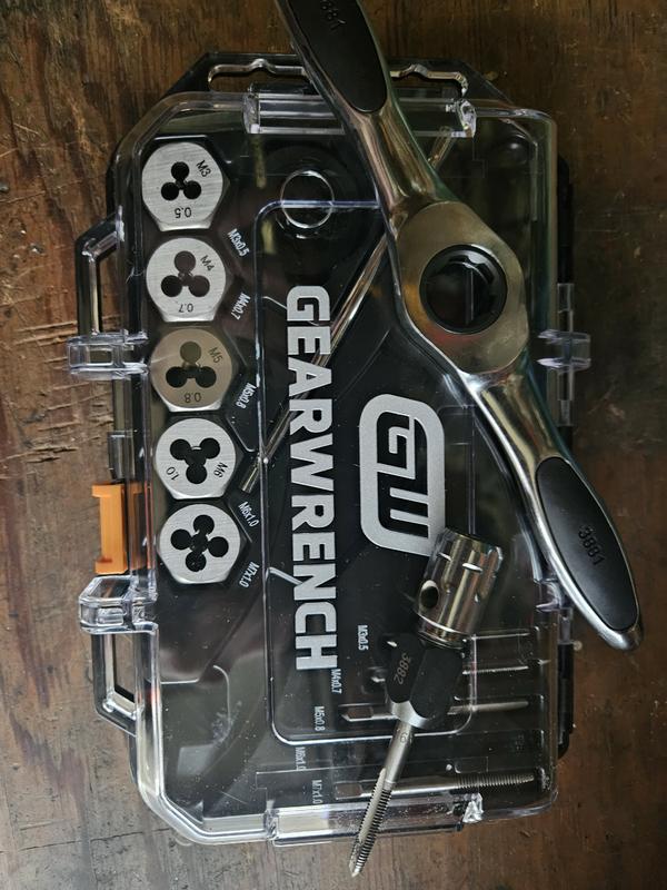 15 Piece Metric Ratcheting Tap & Die Set