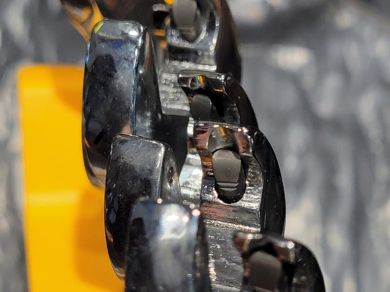 Close-up open end ratchet pawl