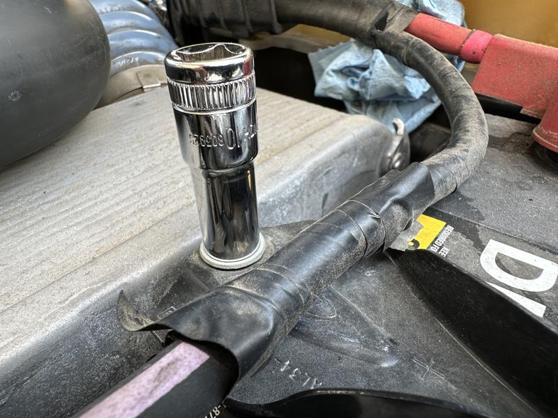 Mid-length socket can reach