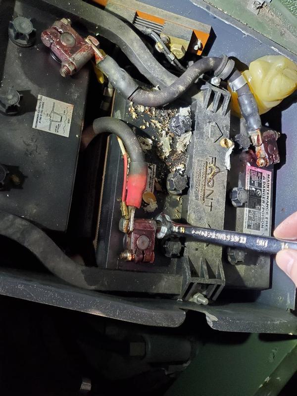 Servicing batteries 2