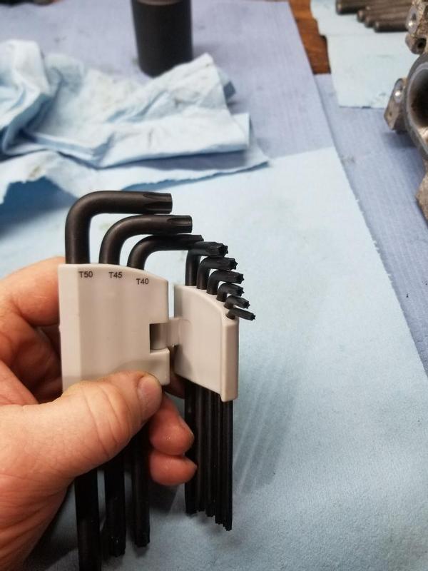 31 Piece Magnetic Long Ball End SAE/Metric/Torx® Hex Key Set