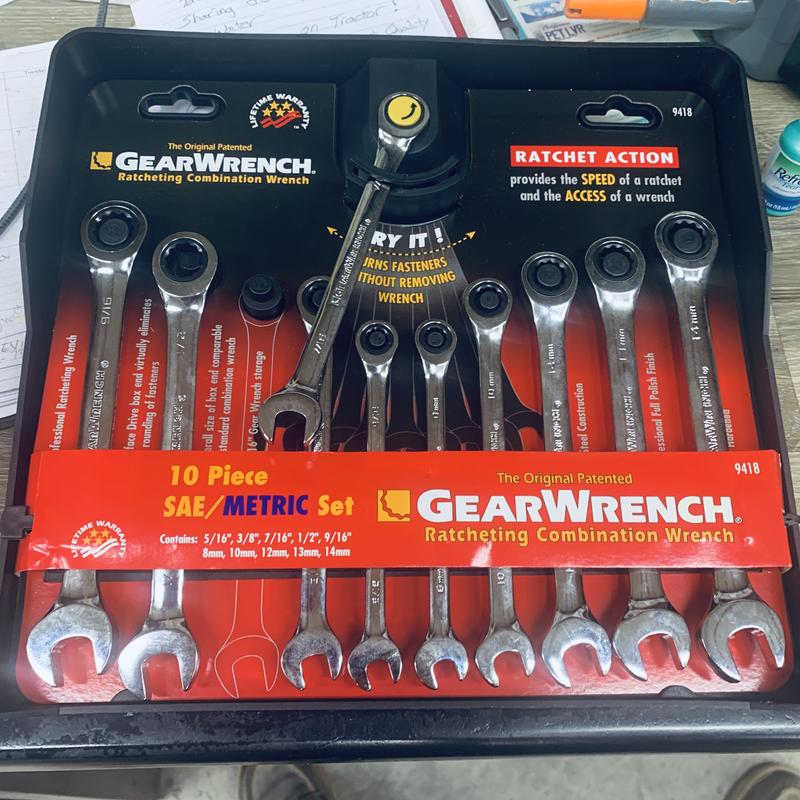 GEARWRENCH 10-Piece Set 12-point (SAE) and Metric Combination