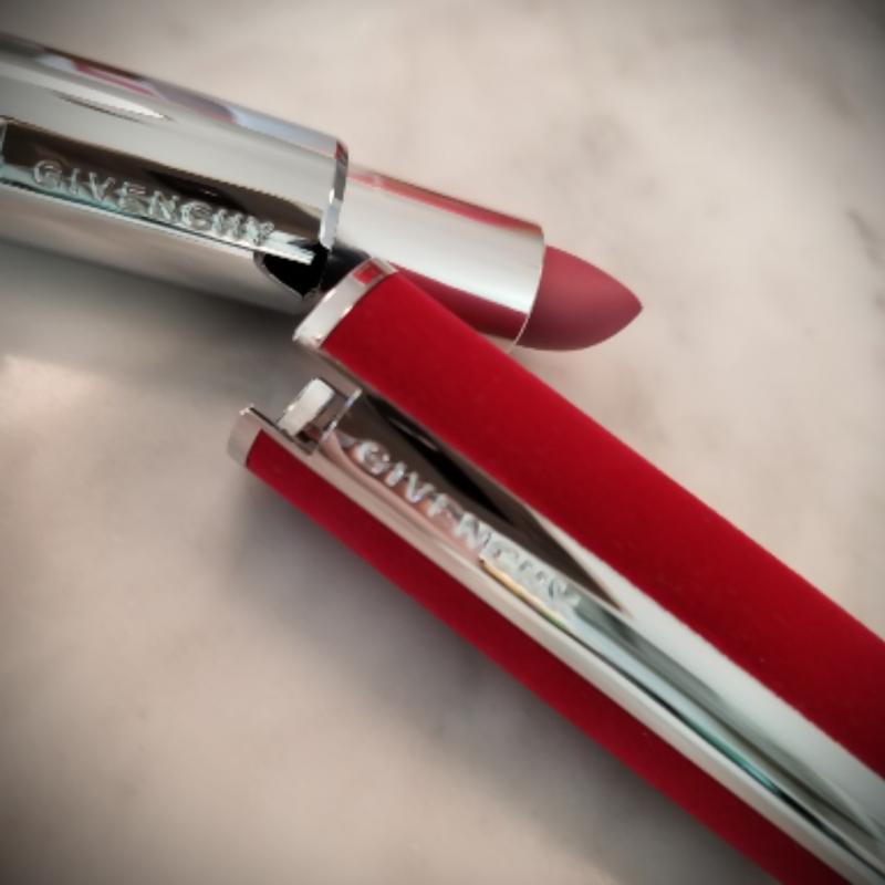 Customer photo for "Beautiful lipstick"