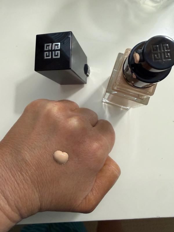 Customer carousel item 8.