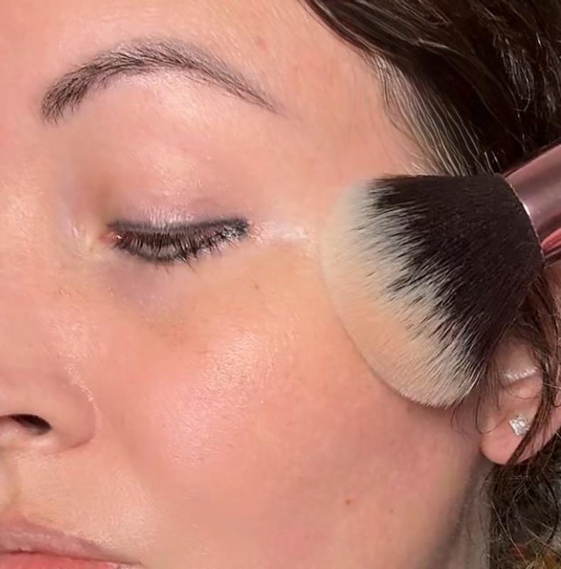 Customer carousel item 1.