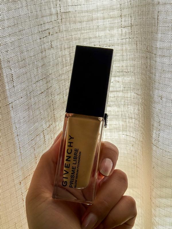 Customer carousel item 13.