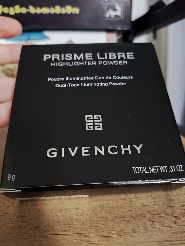 Customer carousel item 11.