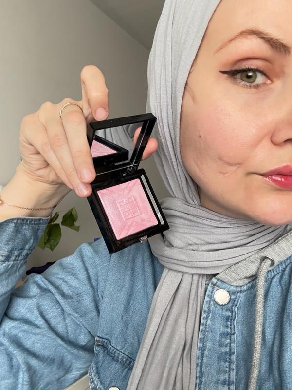 Review Thumbnail Image 3 384818021