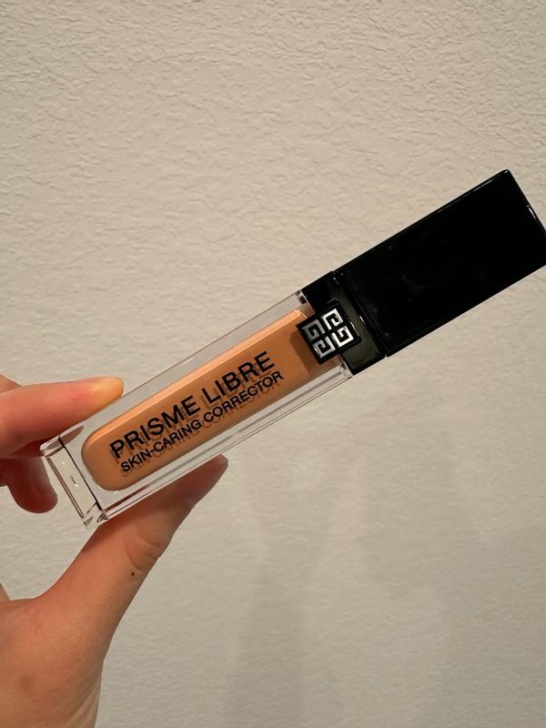 Customer carousel item 6.