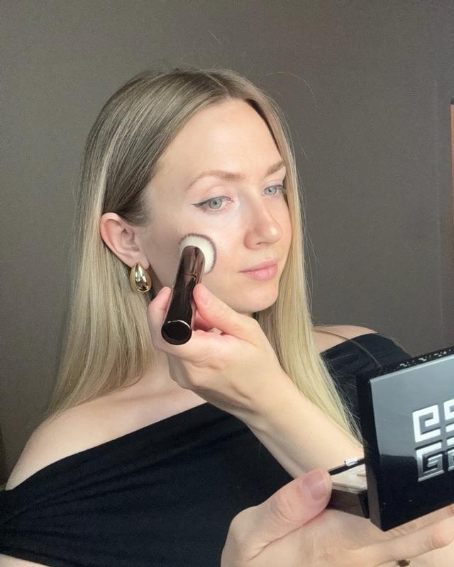 Review Thumbnail Image 1 384402219