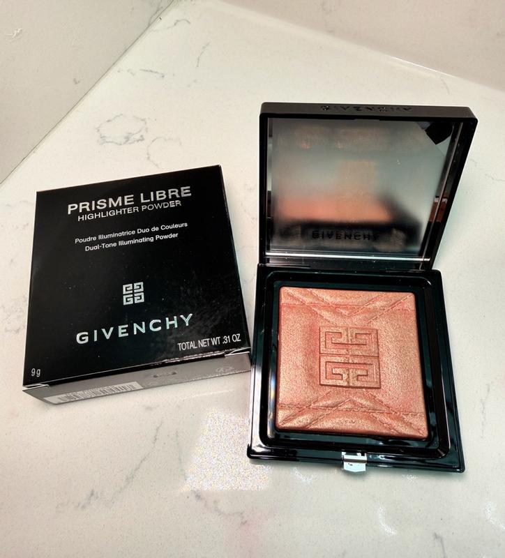 Customer carousel item 9.