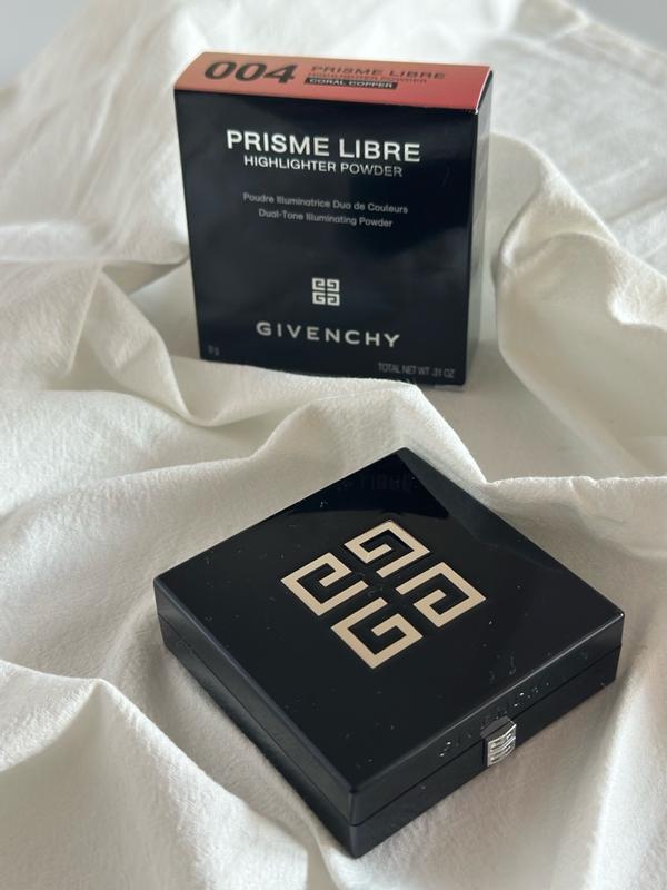 Customer carousel item 3.