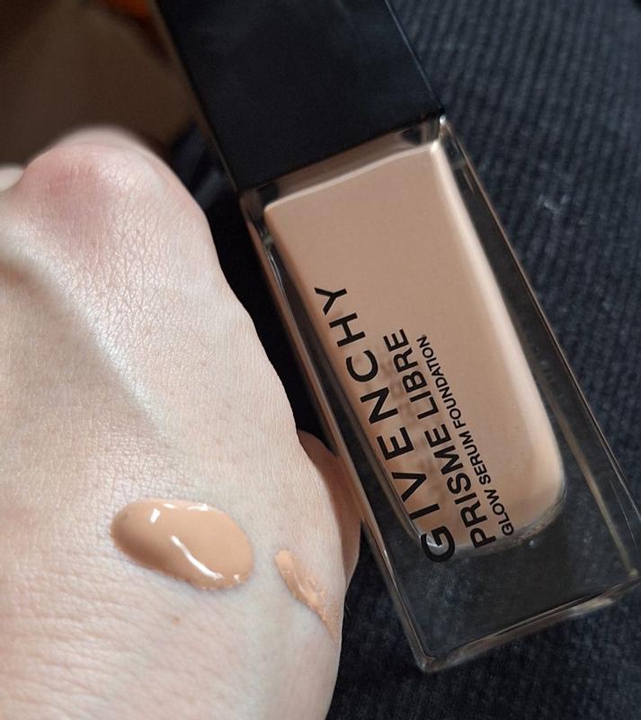 Customer carousel item 4.