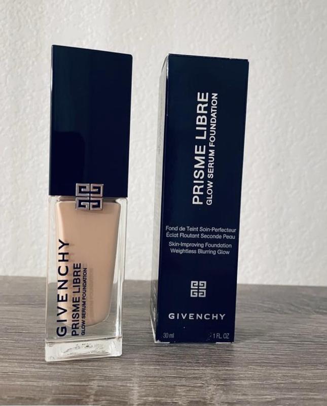 Customer carousel item 3.