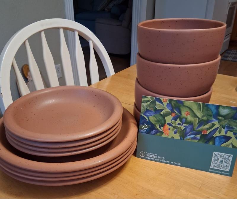 Customer photo for "Beautiful dinnerware!"