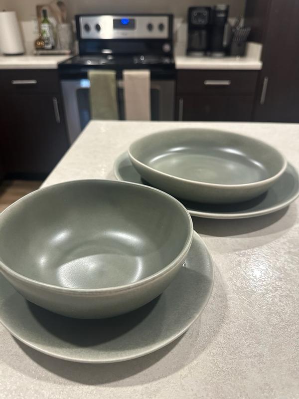 Customer photo for "A must have dinnerware set!"