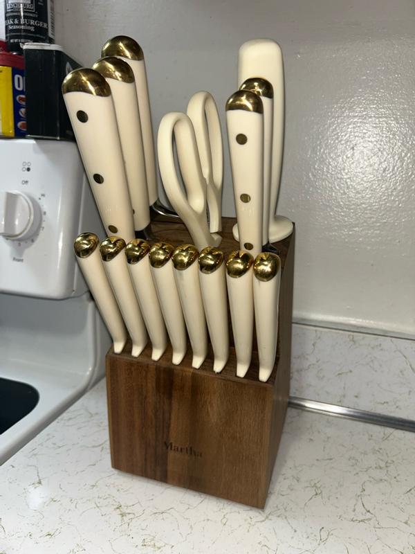 Customer photo for "Love this knife set!"
