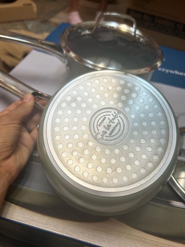 Customer photo for "Beautiful pots, great for everyday use!"