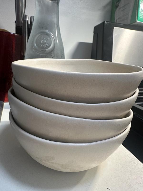 Customer photo for "Beautiful cereal bowl plates 😍😍😍😍"