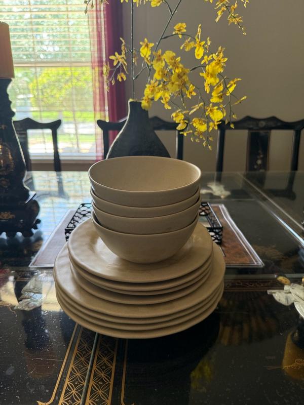 Customer photo for "Altogether, Bloomhouse Porto Petals offers a refined combinations of strength, performance, and elegant practicality suited for everyday living"