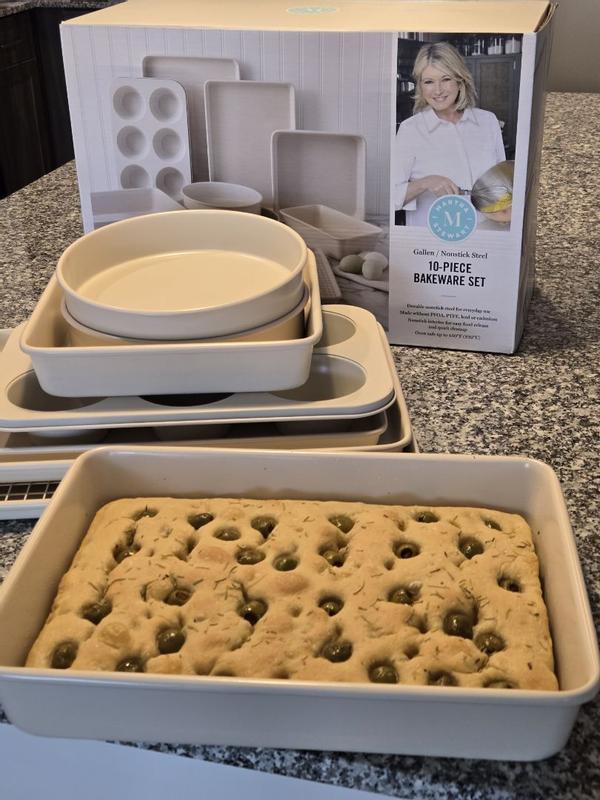 Customer photo for "Great bakeware set"
