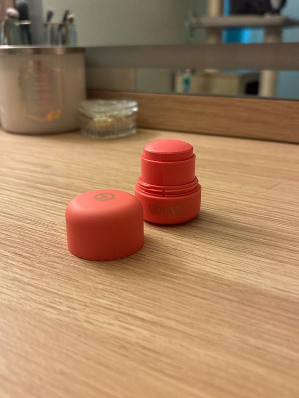Customer carousel item 6.