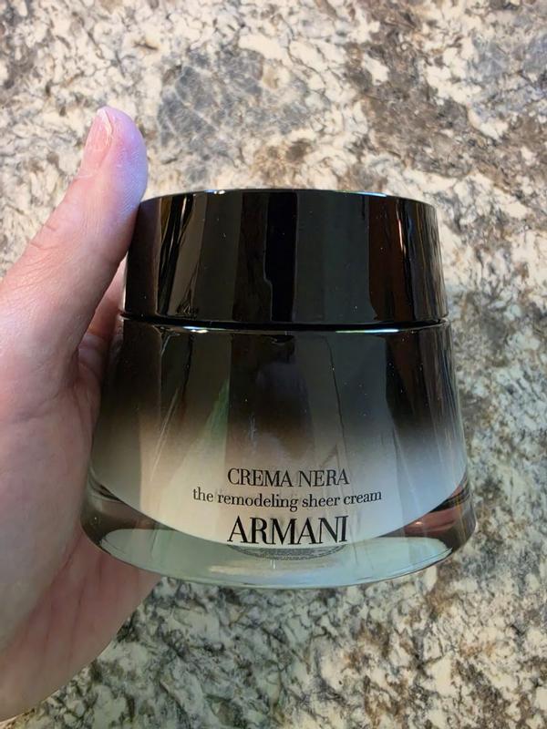 Crema Nera The Remodeling Sheer Cream Refillable – Armani Beauty