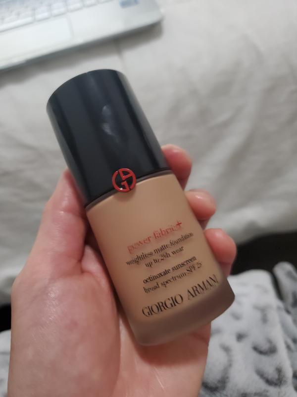 Giorgio armani power 2024 fabric foundation shades