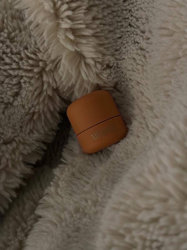 Customer carousel item 12.