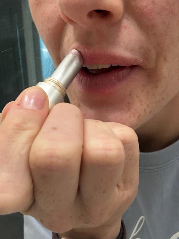 Customer photo for "Perfect daily lipstick"