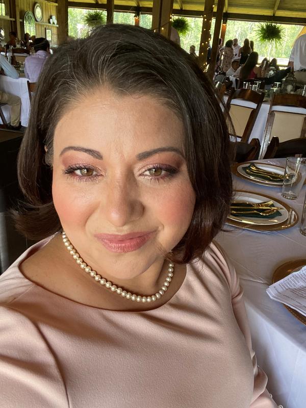 I was working that wedding in the barn hot hot day!