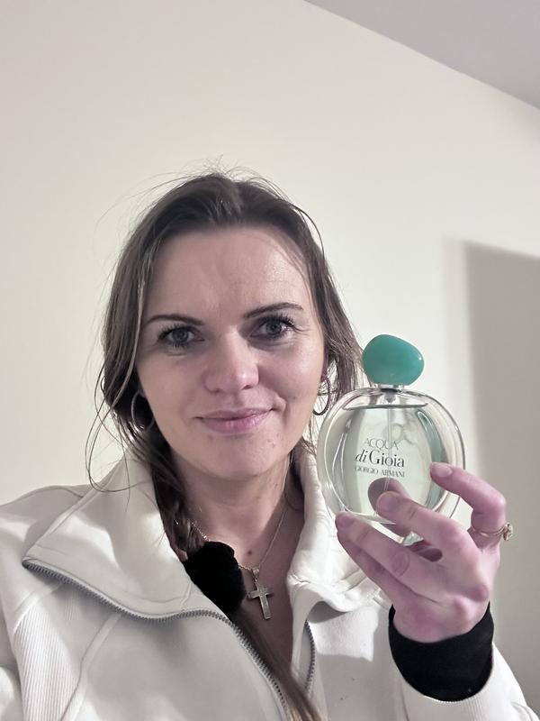 Customer carousel item 3.