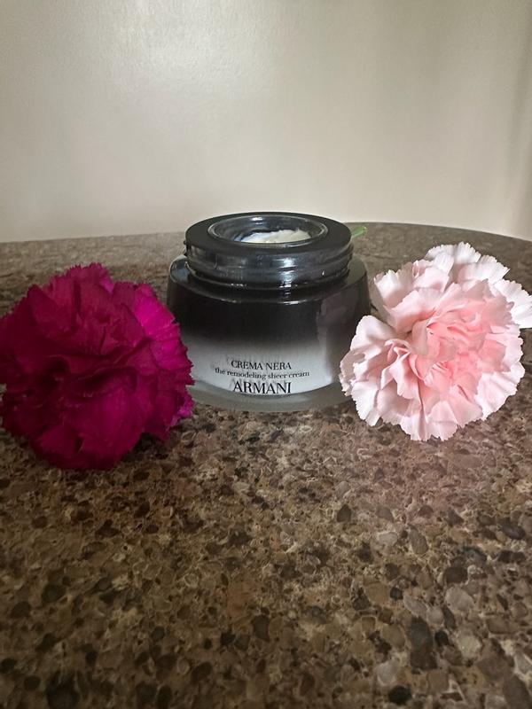Crema Nera The Remodeling Sheer Cream Refillable – Armani Beauty